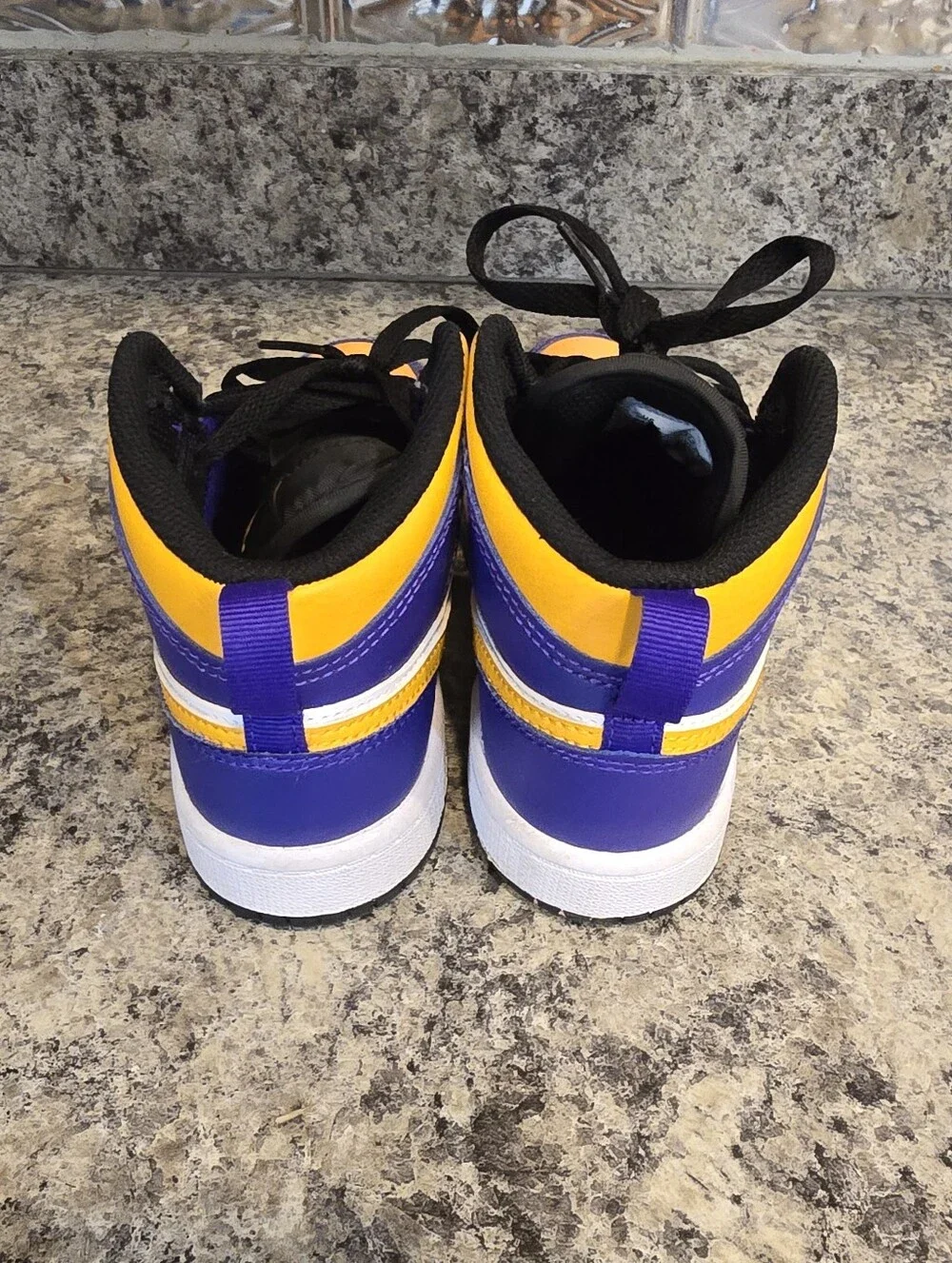 Nike Air Jordan 1 Mid Lakers Purple University Gold Retro DQ8424-517 Kids 13.5Y